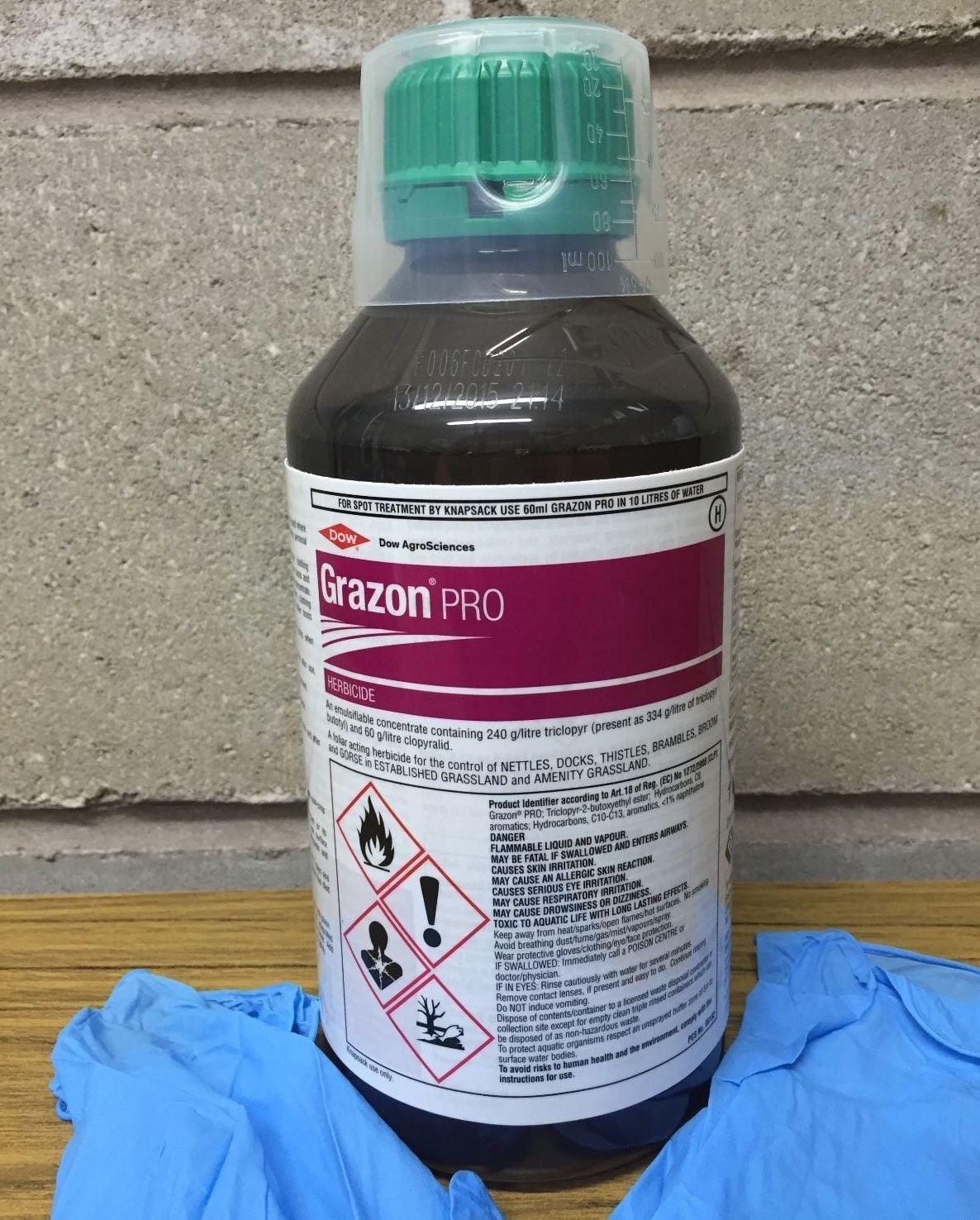 Grazon Pro Weed Killer Docks Nettles Thistles Brambles Safe to Grass Paddock 1lt